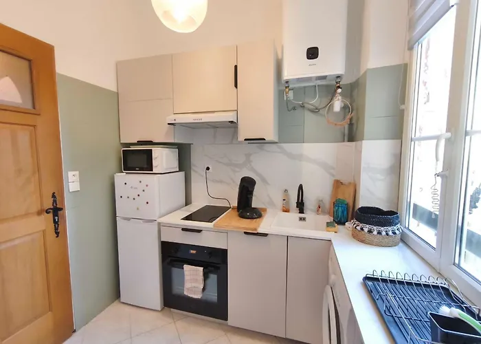 1 Bedroom Near The *