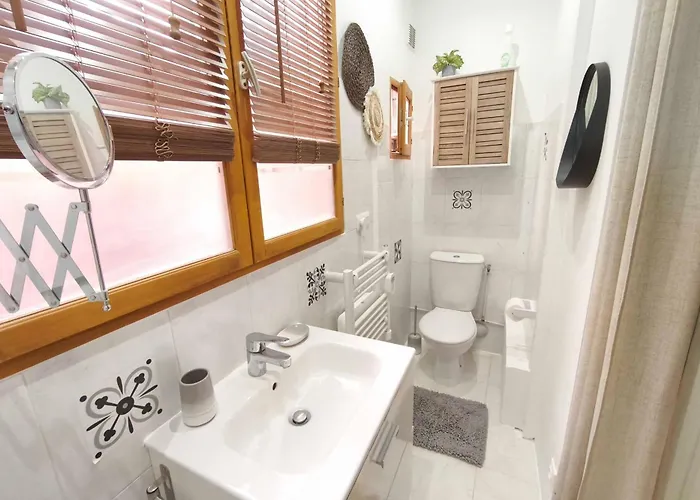 1 Bedroom Near The Ajaccio (Corsica)