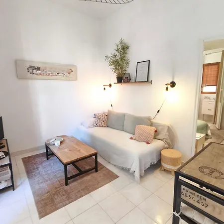 1 Bedroom Near The Apartment
